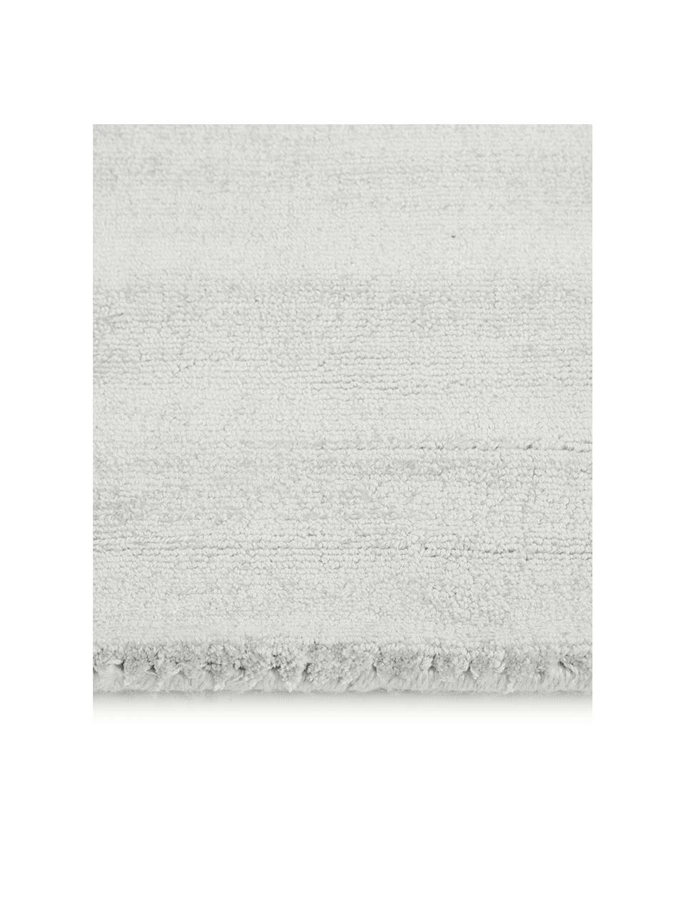 Offres ⭐ Westwing Collection Tapis gris argent en viscose tissé main Jane, larg. 90 x long. 150 cm (taille XS) 😍 – Image 6